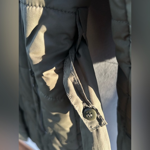 Mossimo Women’s Olive Green Puffer Coat w/ Multi-Way Collar - Picture 5 of 9